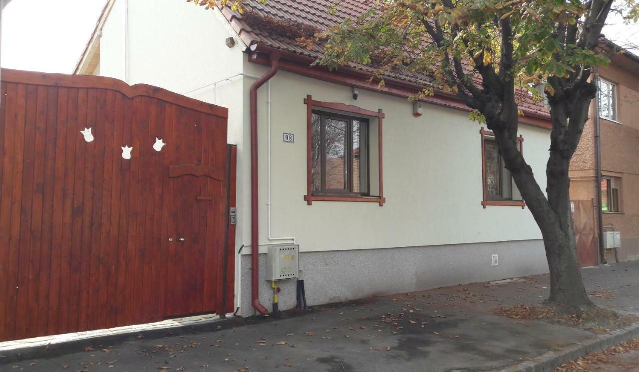 Zozo Hostel Brașov